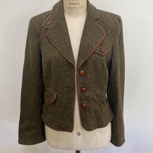 Cynthia Steffe green tweed riding blazer with leather piping and buttons size 6